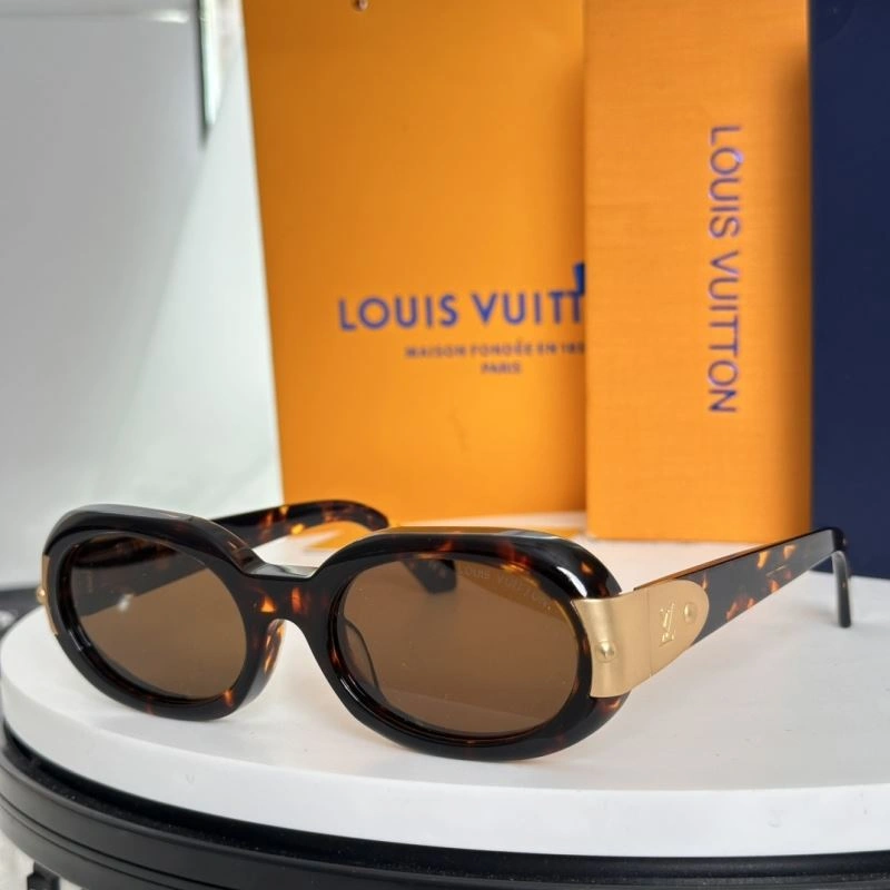 MoistureWicking Louis Vuitton Sunglasses 281157