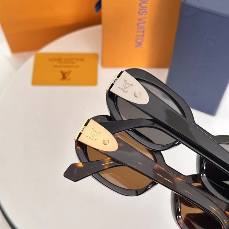 MoistureWicking Louis Vuitton Sunglasses 281157