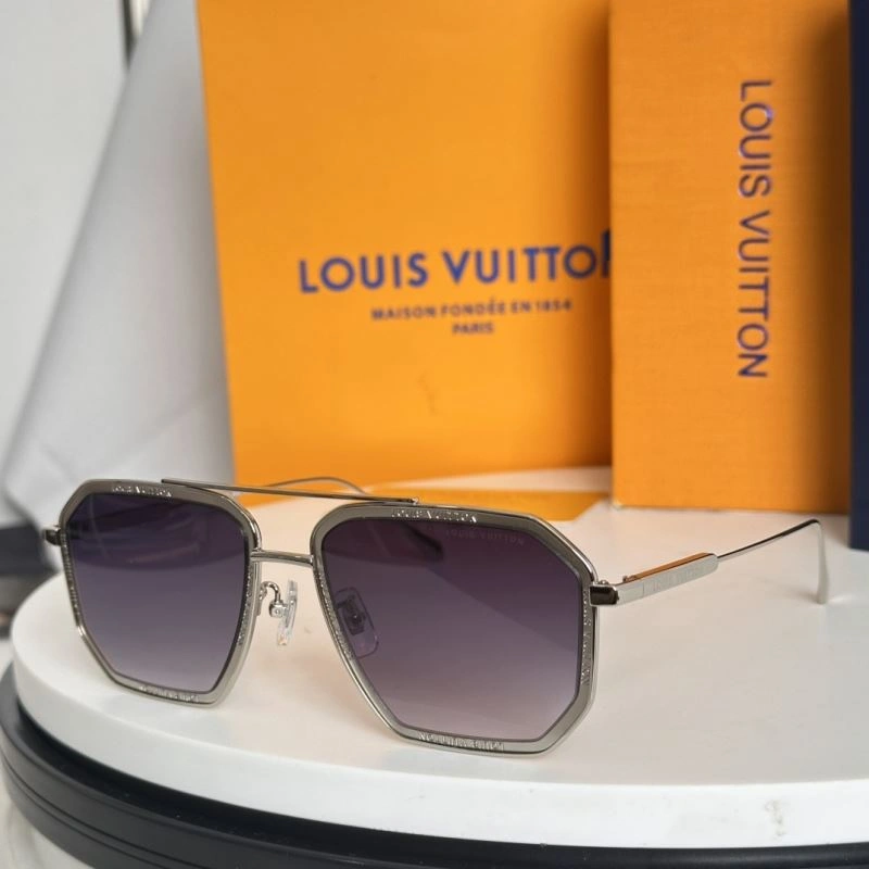 Sleek Louis Vuitton Sunglasses 281155