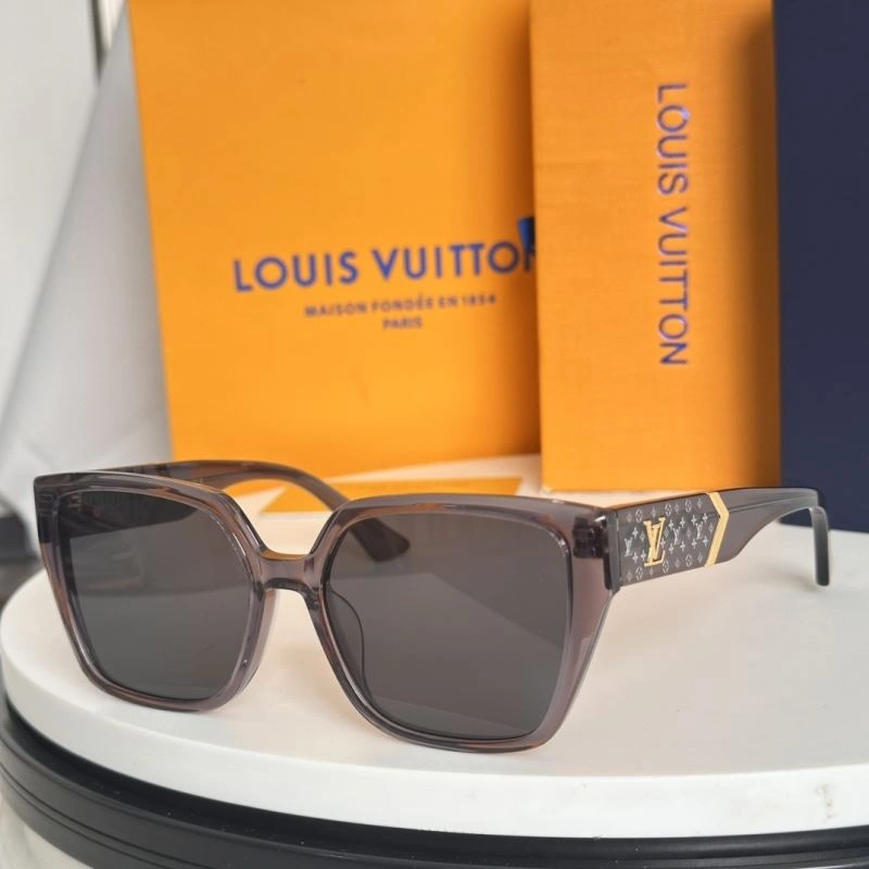Louis Vuitton Sunglasses FreshLook 281158