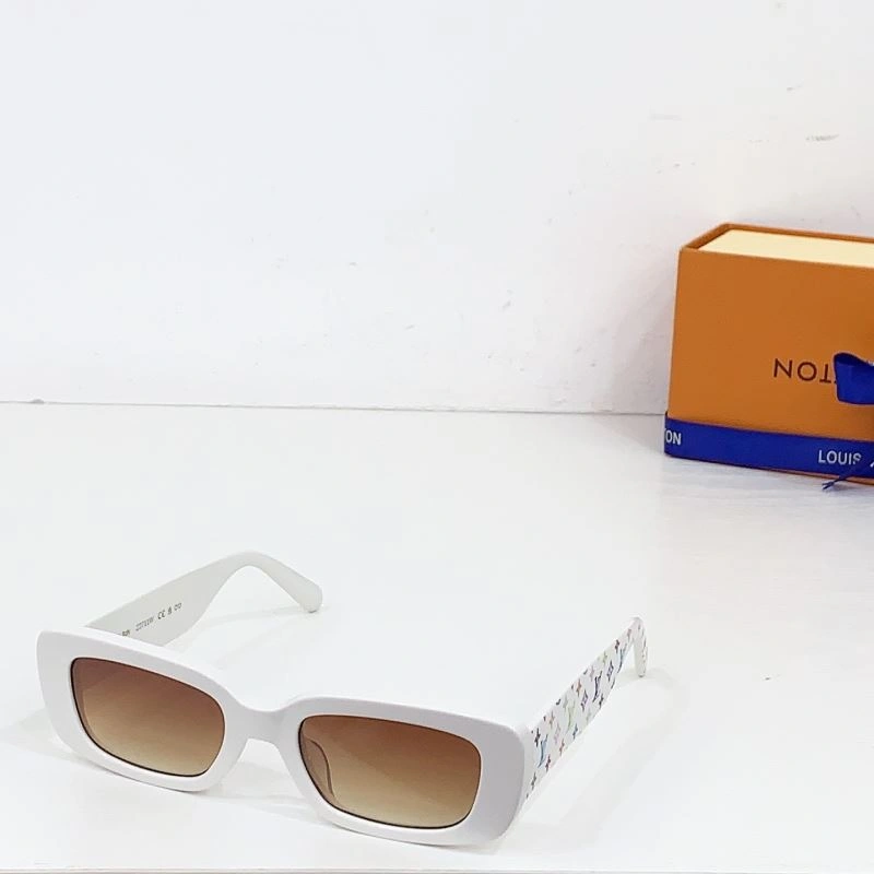 Louis Vuitton Sunglasses Casual 281140