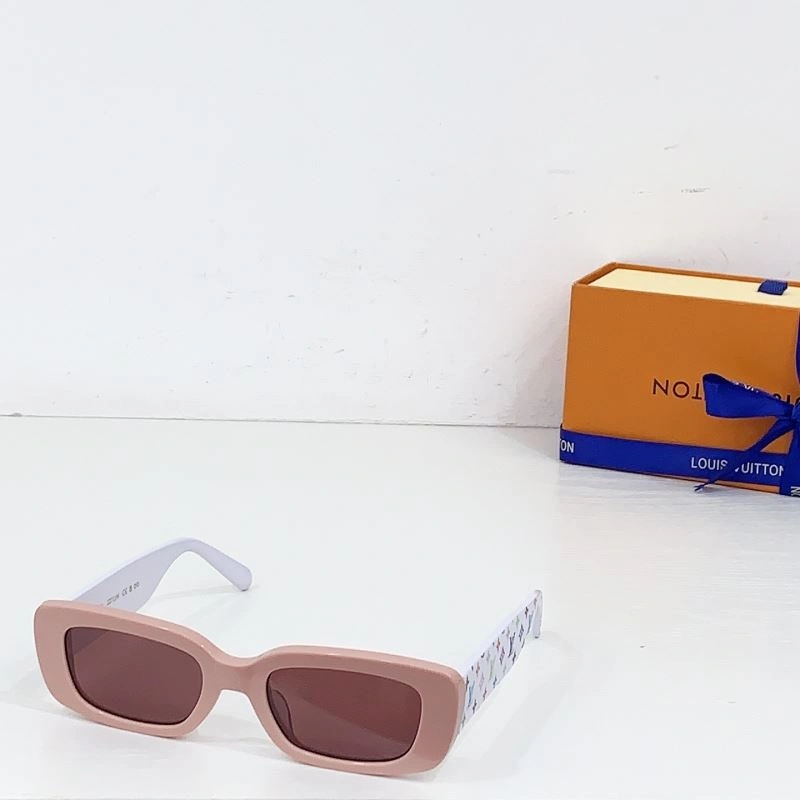 Louis Vuitton Sunglasses Casual 281140