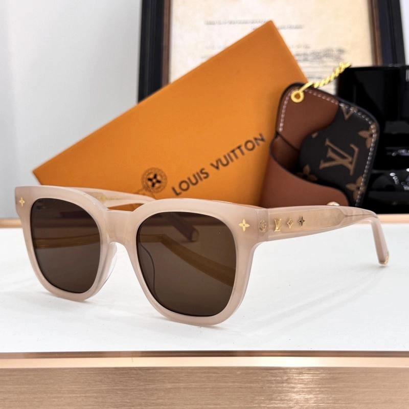 Louis Vuitton Sunglasses Bold 281139