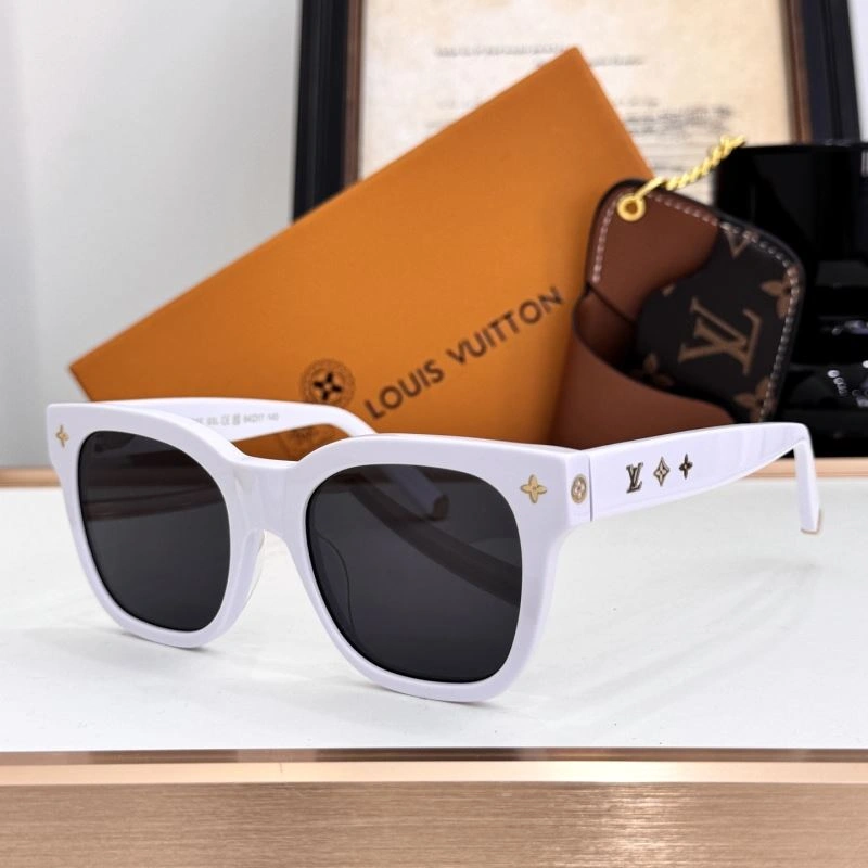 Louis Vuitton Sunglasses Bold 281139