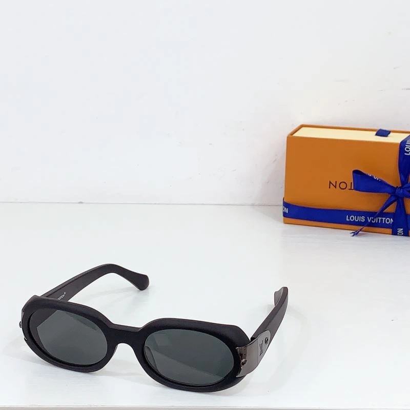 Louis Vuitton Sunglasses Youthful 281133