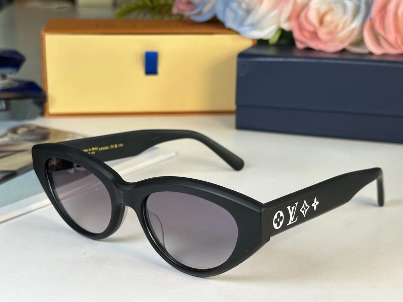 Louis Vuitton Sunglasses WellDesigned 281131