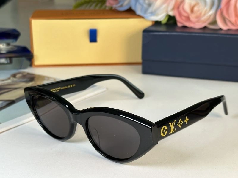 Louis Vuitton Sunglasses WellDesigned 281131