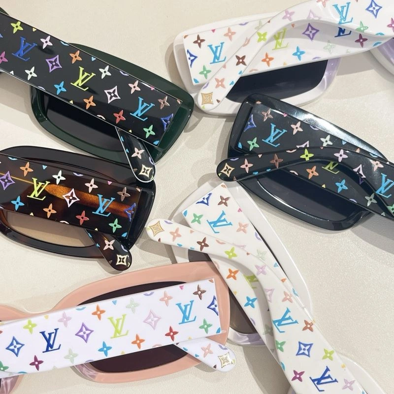 Sustainable Louis Vuitton Sunglasses 281109