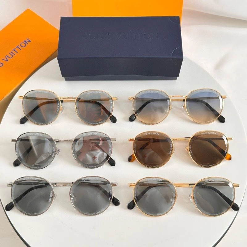 Sleek Louis Vuitton Sunglasses 281127