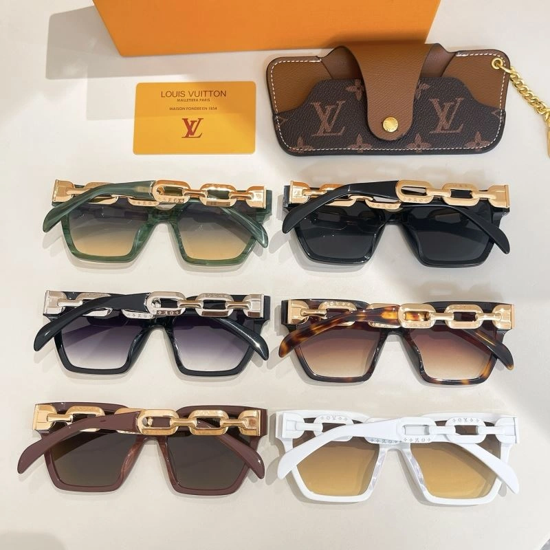 Seasonal Louis Vuitton Sunglasses 281118