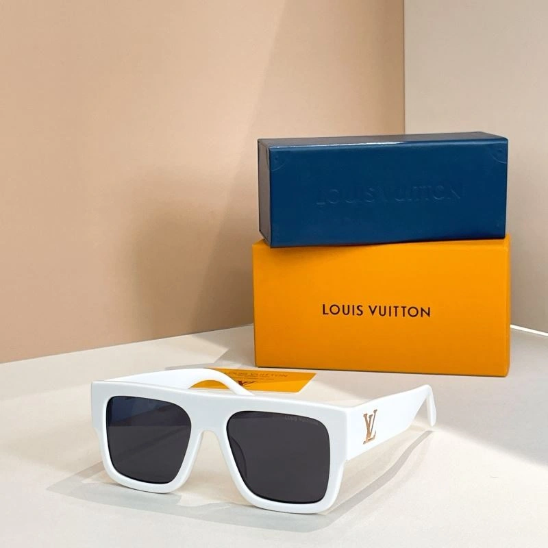Refined Louis Vuitton Sunglasses 281059