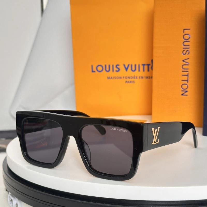 Louis Vuitton Sunglasses Fashionable 281063