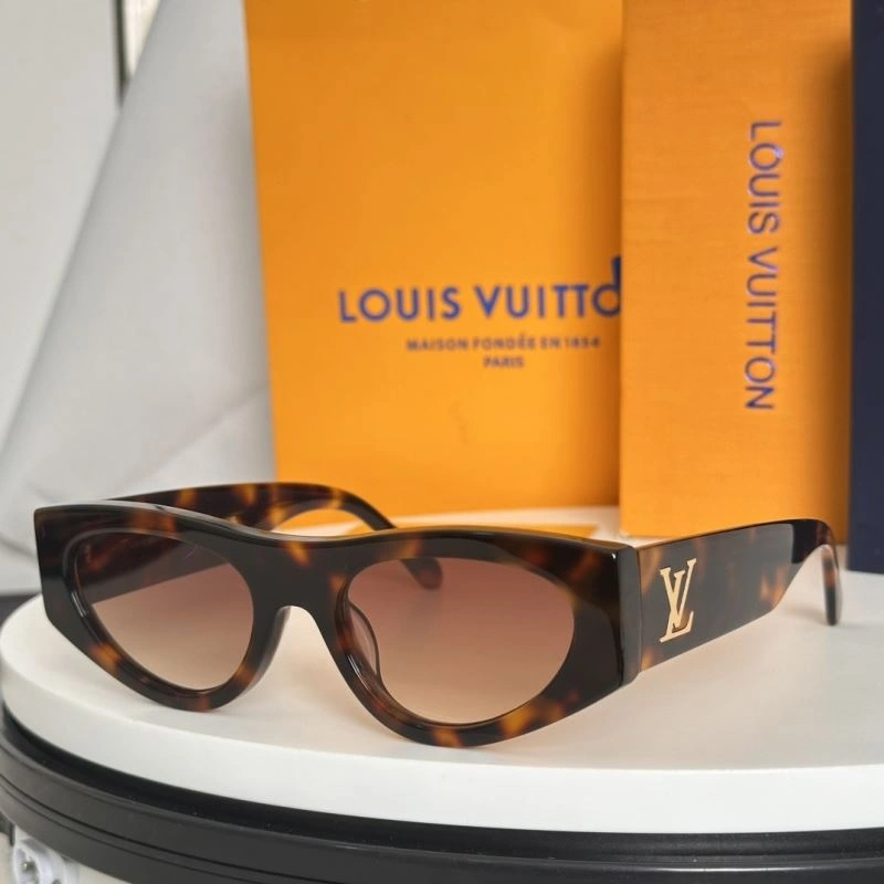 Louis Vuitton Sunglasses Durable 281087