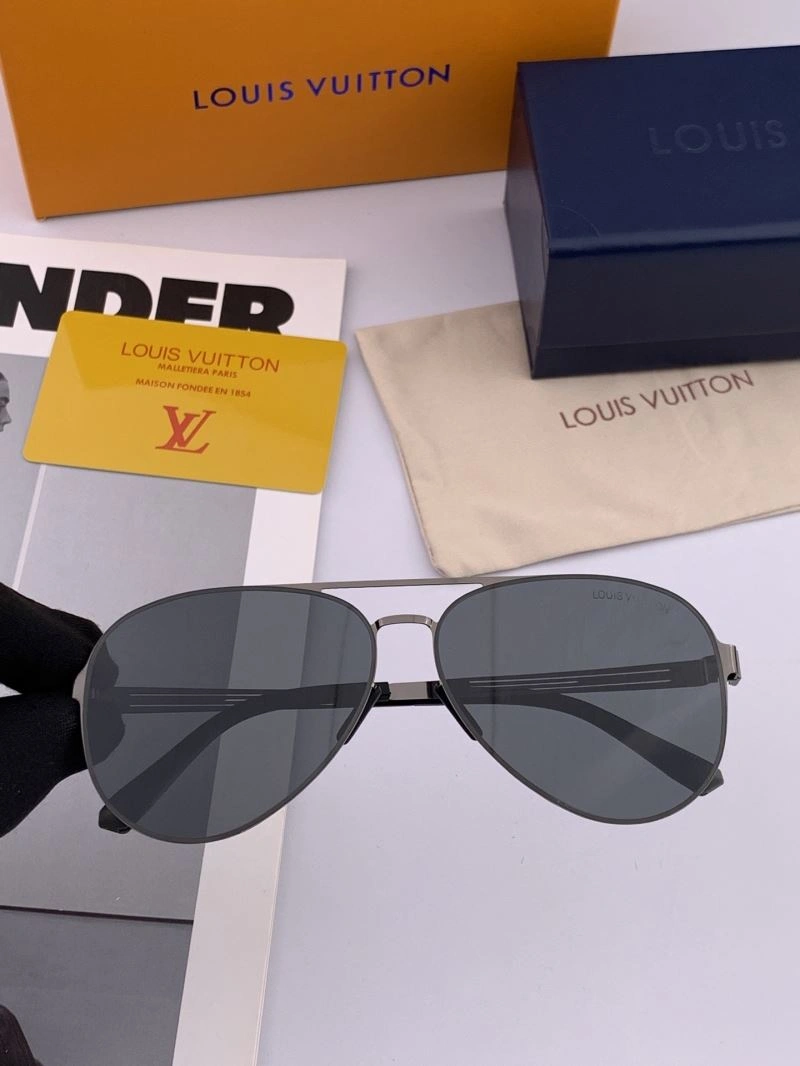 Versatile Louis Vuitton Sunglasses 281067