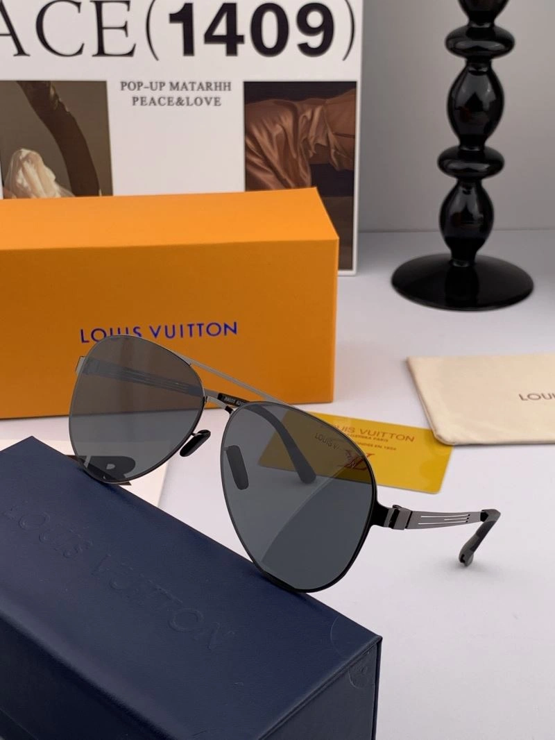 Versatile Louis Vuitton Sunglasses 281067