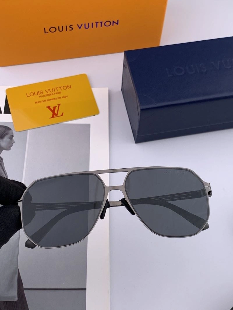 Louis Vuitton Sunglasses EasyMatch 281084