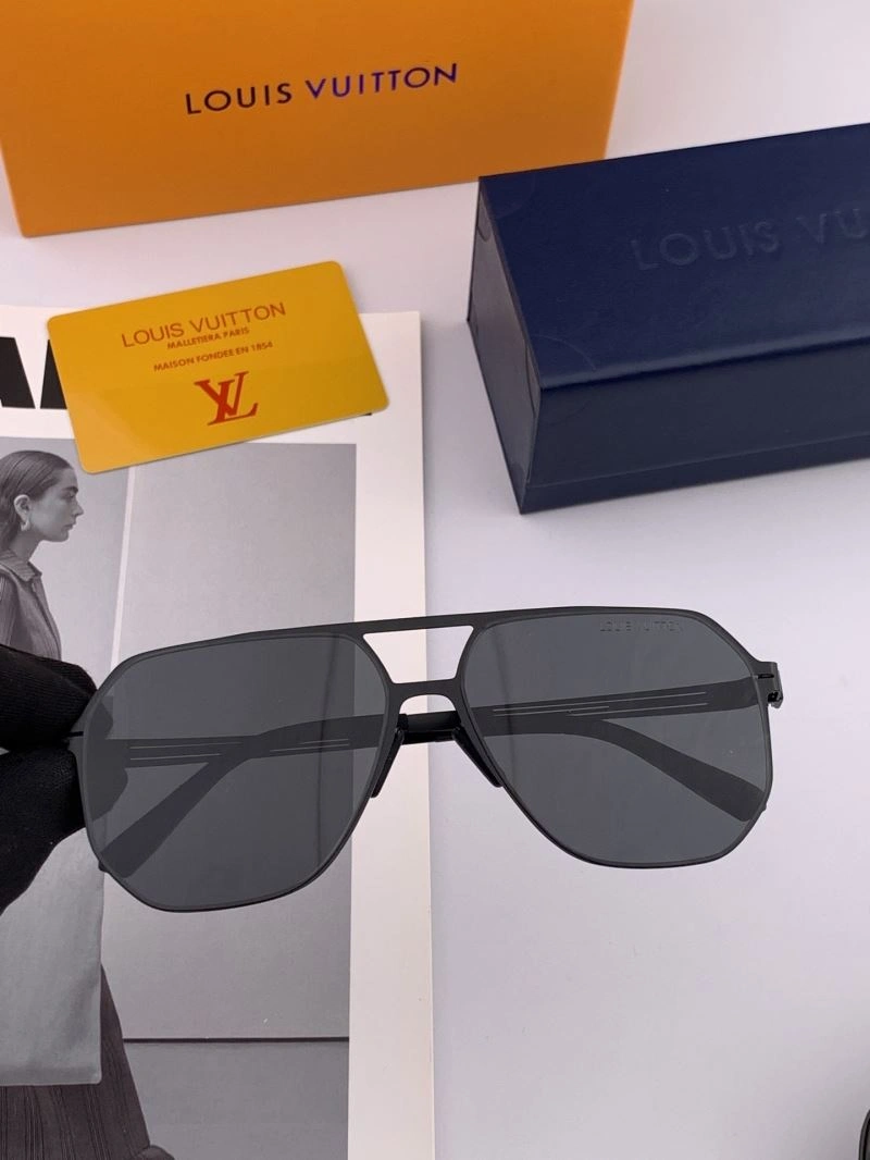 Louis Vuitton Sunglasses EasyMatch 281084