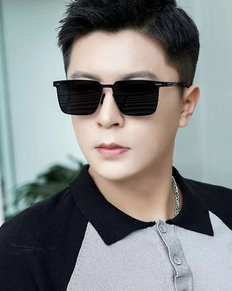 Louis Vuitton Sunglasses Seasonal 281081