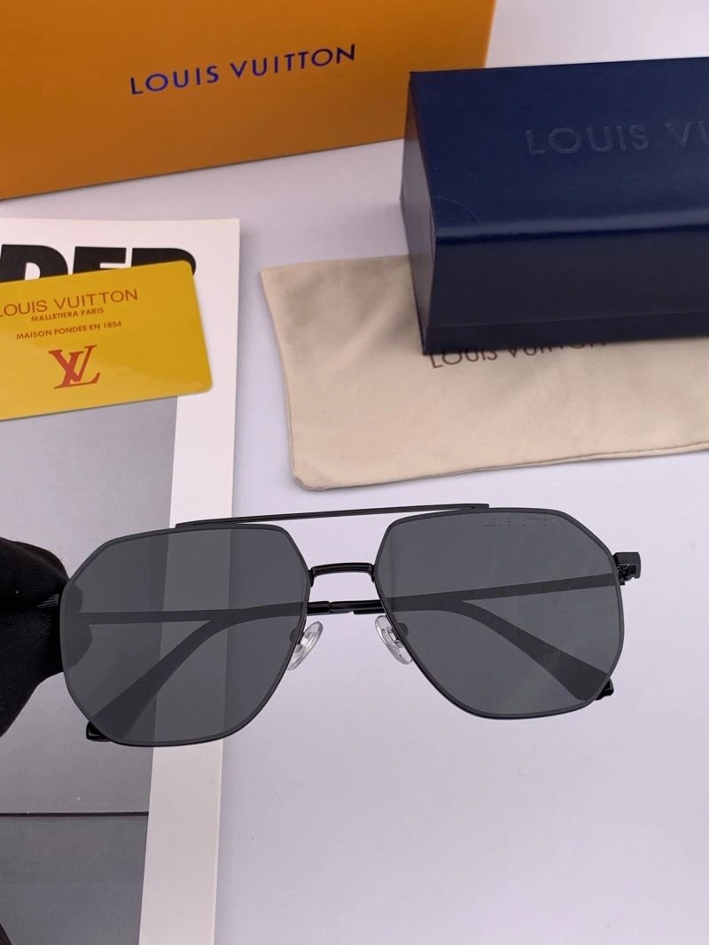 Minimalist Louis Vuitton Sunglasses 281072