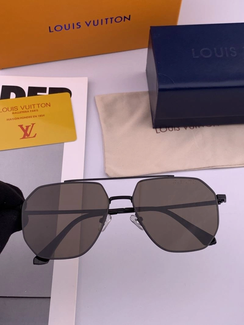 Minimalist Louis Vuitton Sunglasses 281072