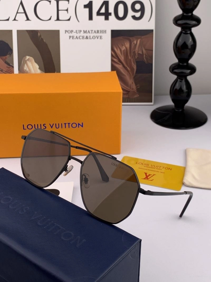 Minimalist Louis Vuitton Sunglasses 281072