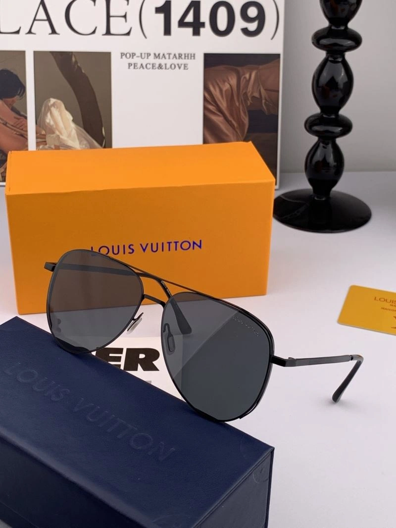 Fashionable Louis Vuitton Sunglasses 281071