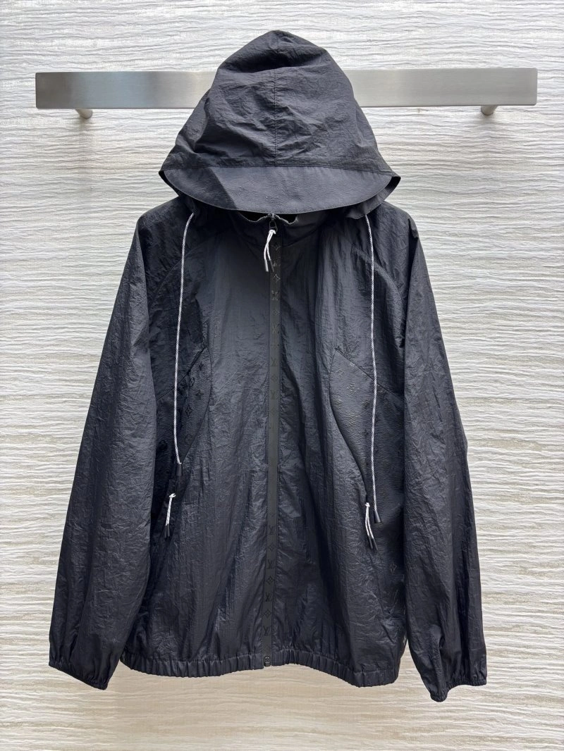 Louis Vuitton Sunscreen Jacket Sustainable 131016