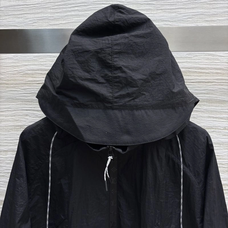 Louis Vuitton Sunscreen Jacket Sustainable 131016