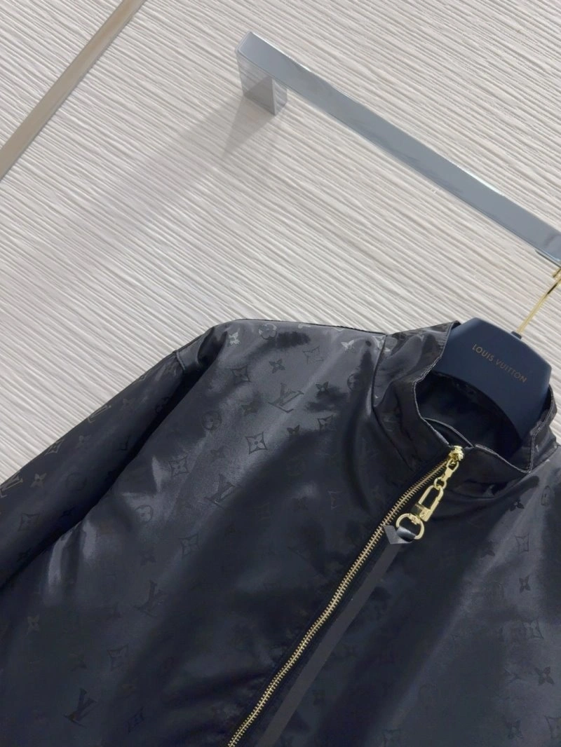 AllSeason Louis Vuitton Sunscreen Jacket 131022