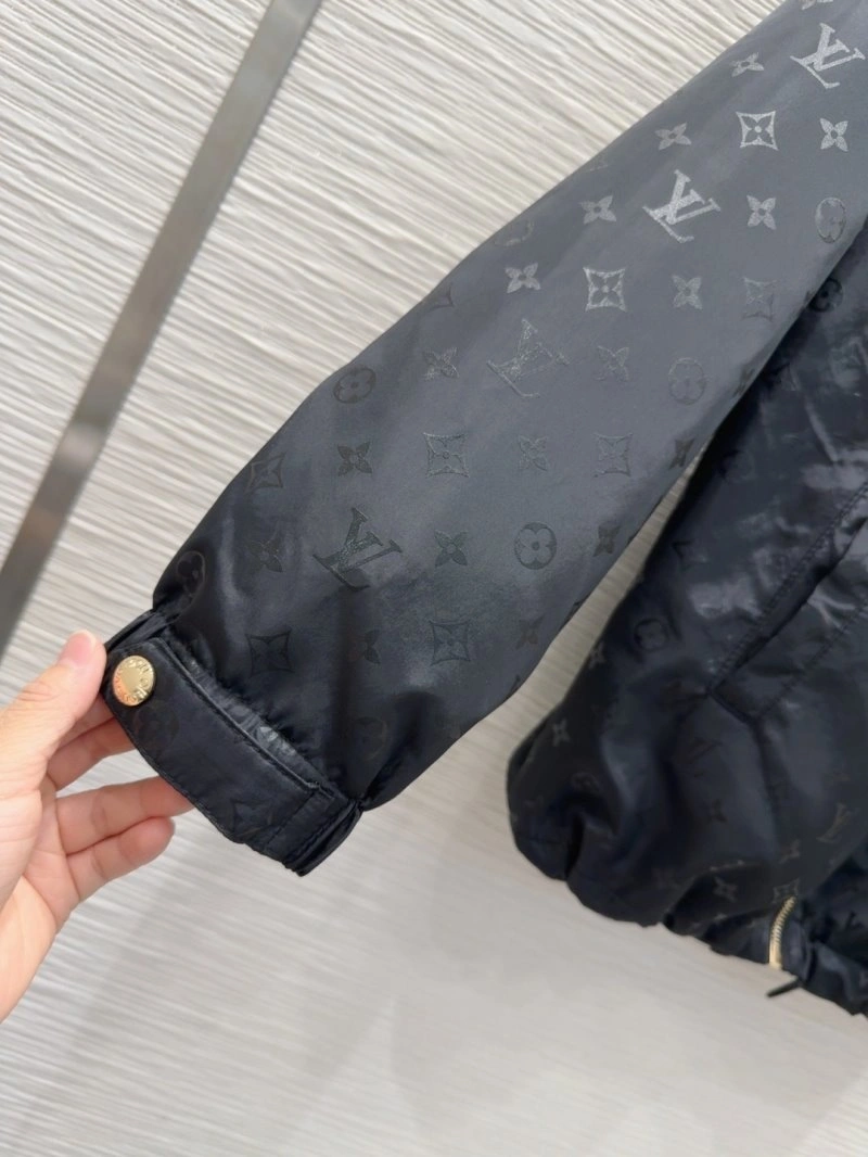 AllSeason Louis Vuitton Sunscreen Jacket 131022