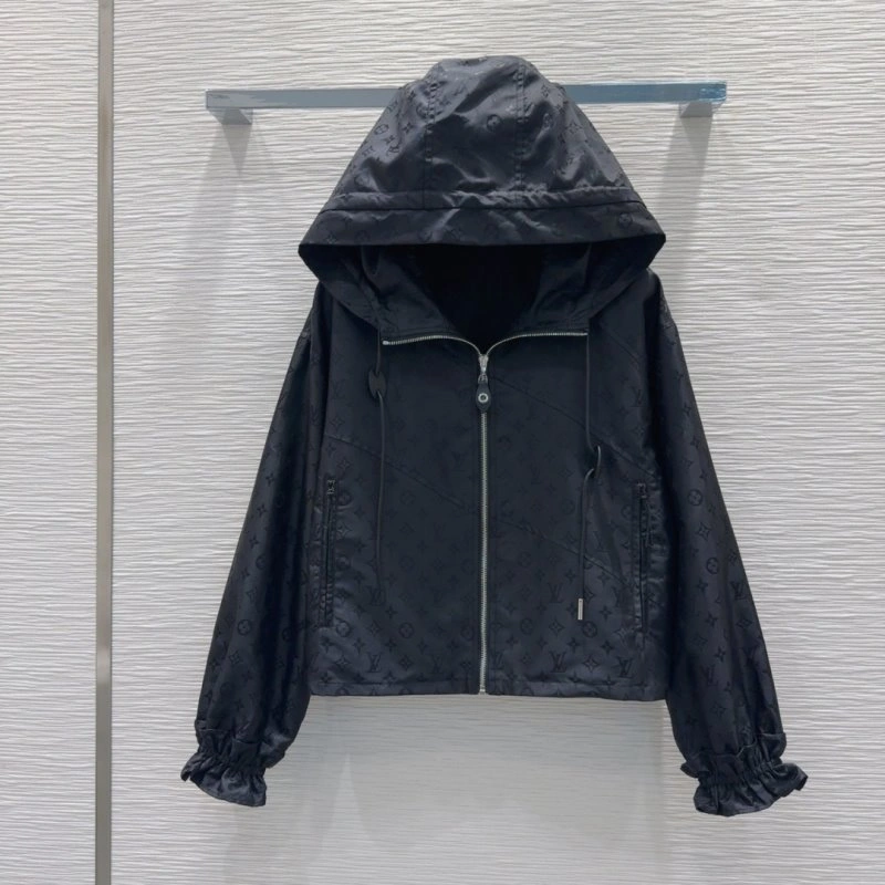 Louis Vuitton Sunscreen Jacket Contemporary 131660