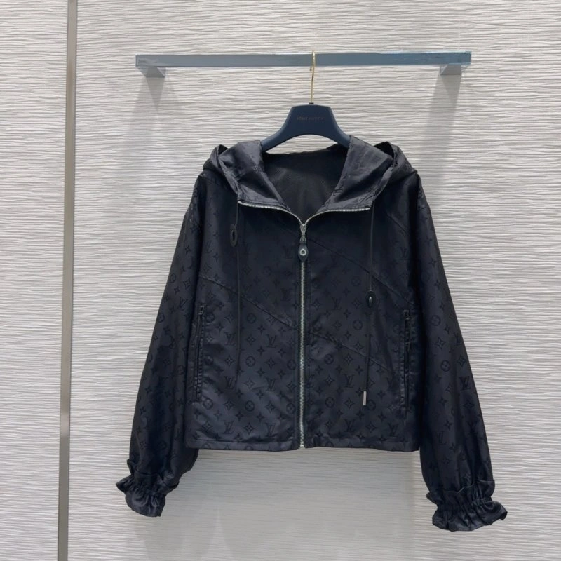 Louis Vuitton Sunscreen Jacket Contemporary 131660