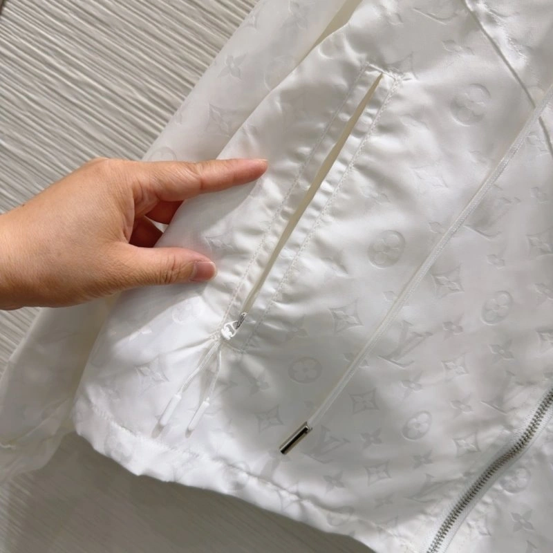 Premium Louis Vuitton Sunscreen Jacket 131670
