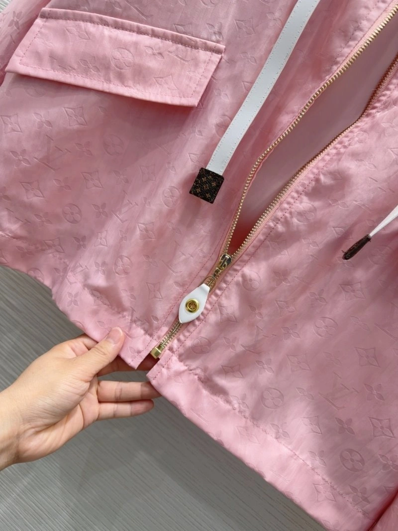 Bold Louis Vuitton Sunscreen Jacket 131664