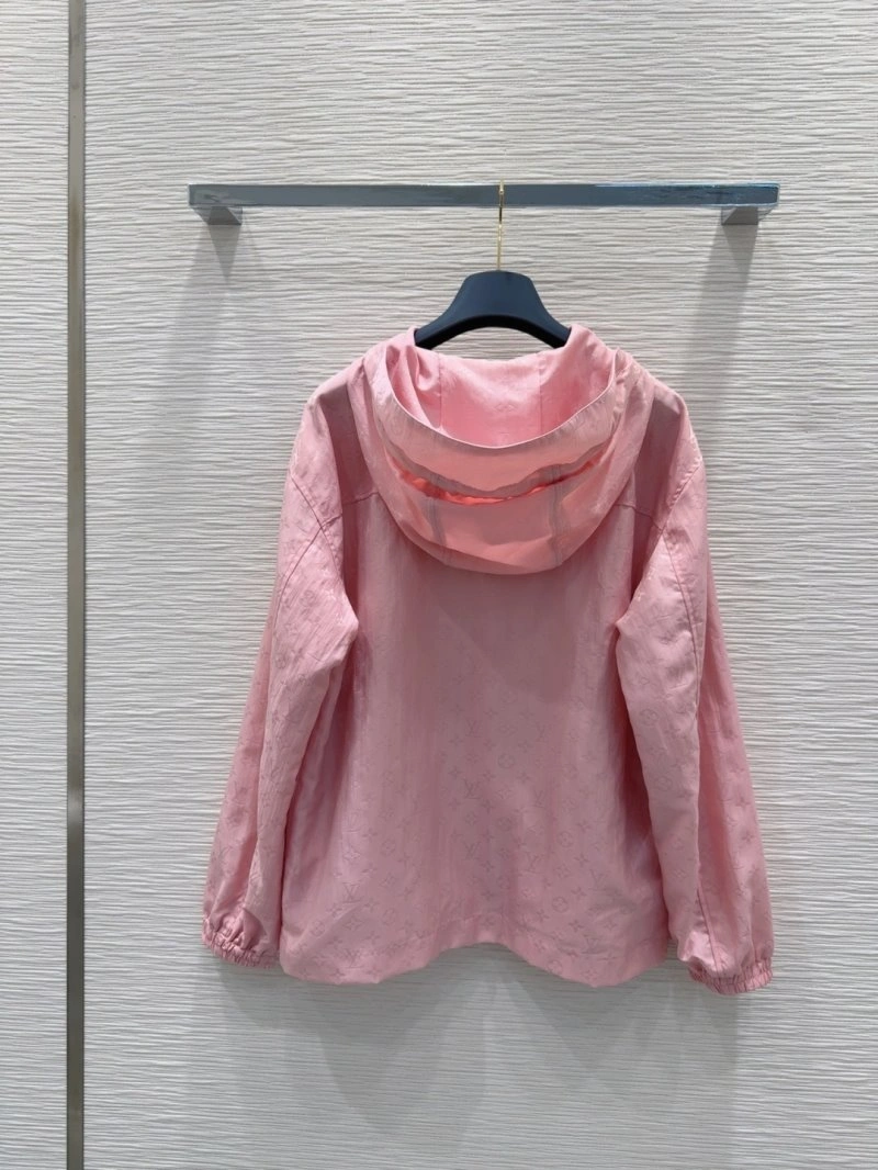 Bold Louis Vuitton Sunscreen Jacket 131664