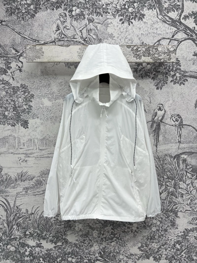 Louis Vuitton Sunscreen Jacket FashionForward 130619