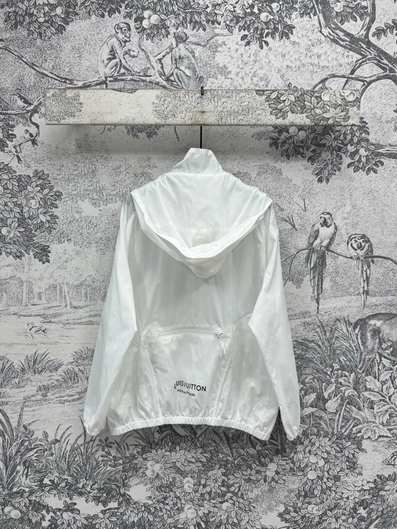 Louis Vuitton Sunscreen Jacket FashionForward 130619