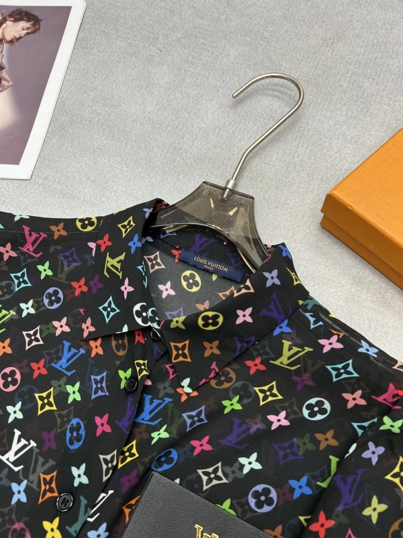 Effortless Louis Vuitton Sunscreen Jacket 130615
