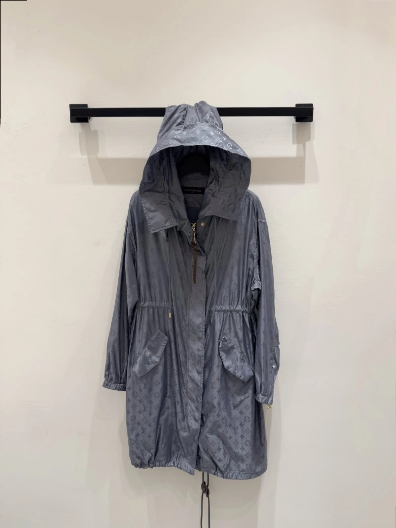 Chic Louis Vuitton Sunscreen Jacket 131389