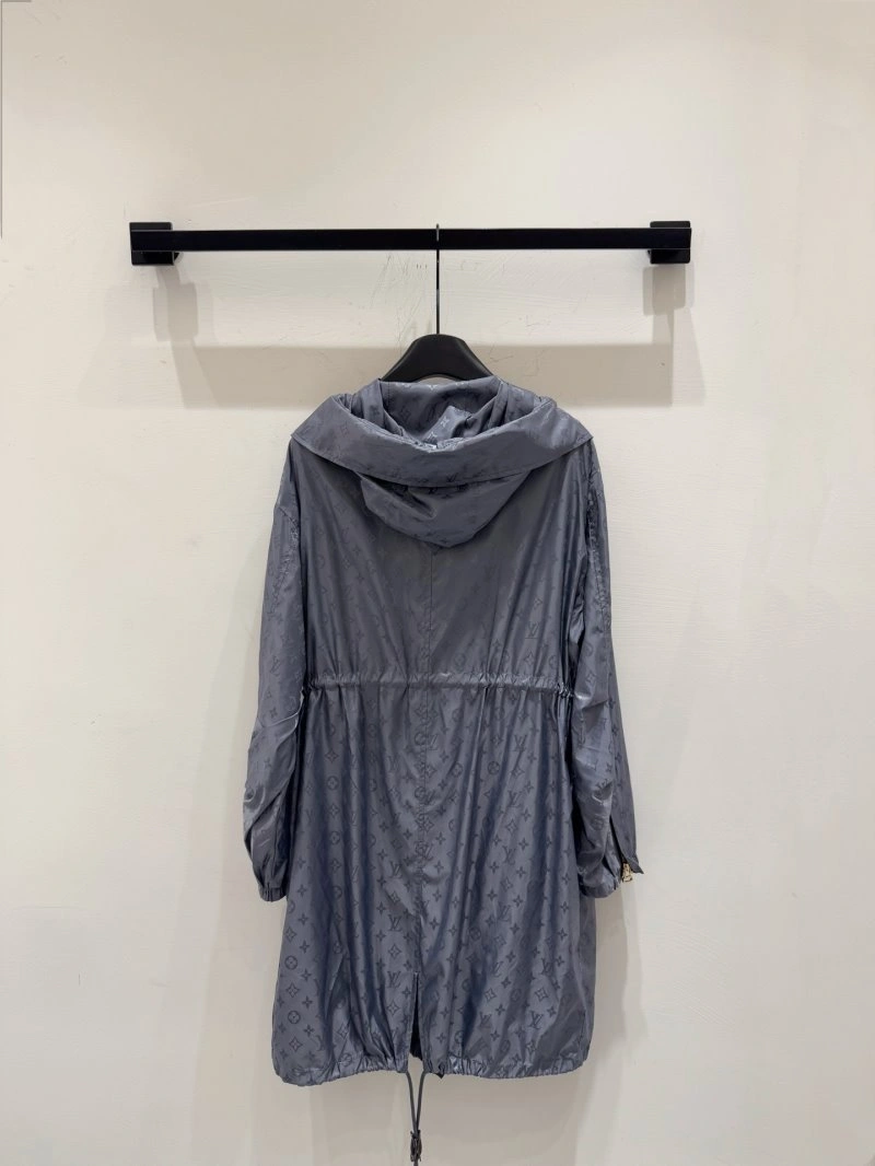 Chic Louis Vuitton Sunscreen Jacket 131389