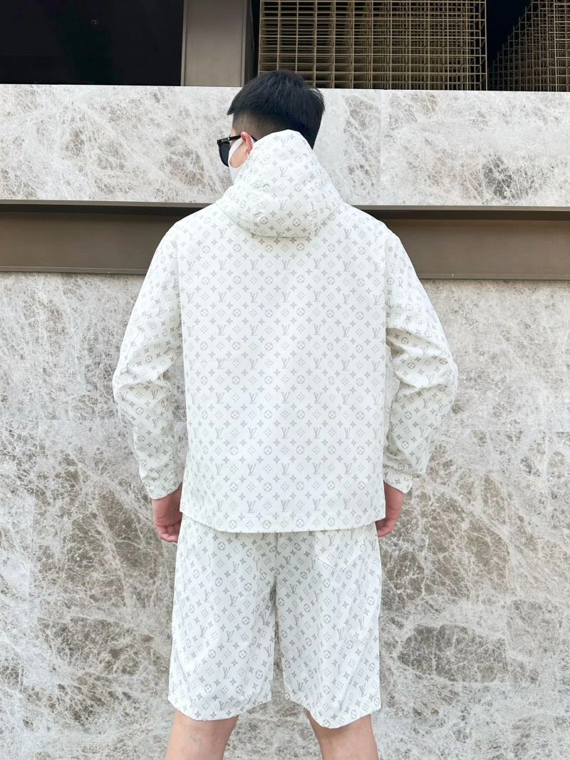 Louis Vuitton Sunscreen Jacket Affordable 133646
