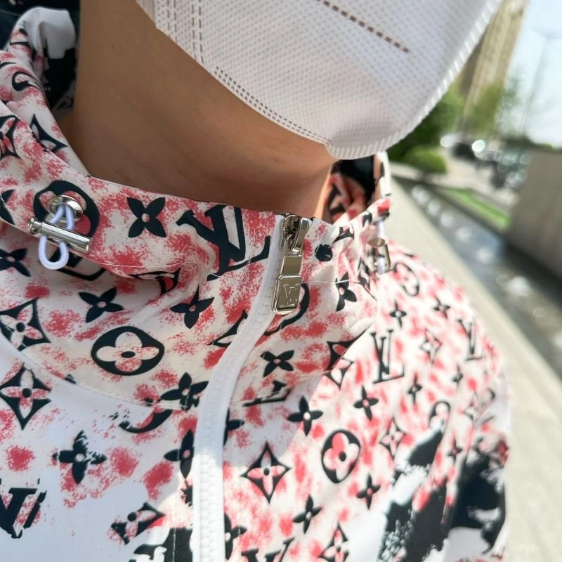 Stretchable Louis Vuitton Sunscreen Jacket 133651