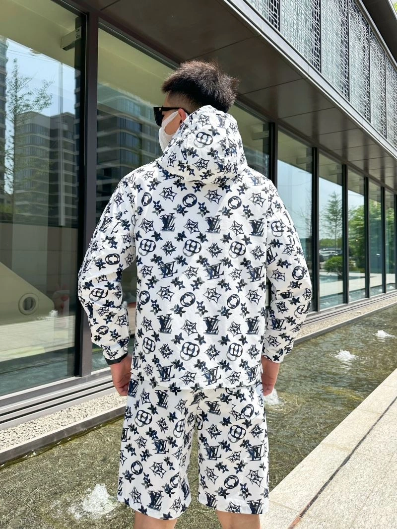 Louis Vuitton Sunscreen Jacket Vibrant 133648