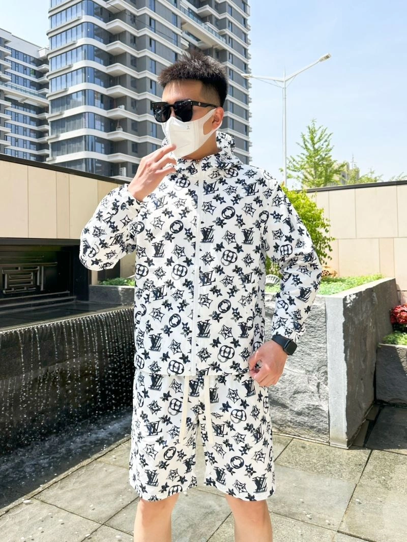 Unisex Louis Vuitton Sunscreen Jacket 133652