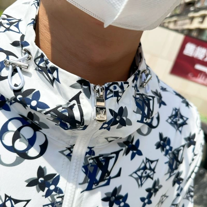 Unisex Louis Vuitton Sunscreen Jacket 133652