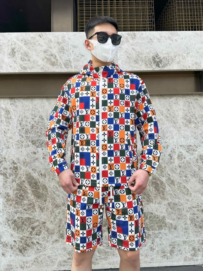 Louis Vuitton Sunscreen Jacket Unisex 133654