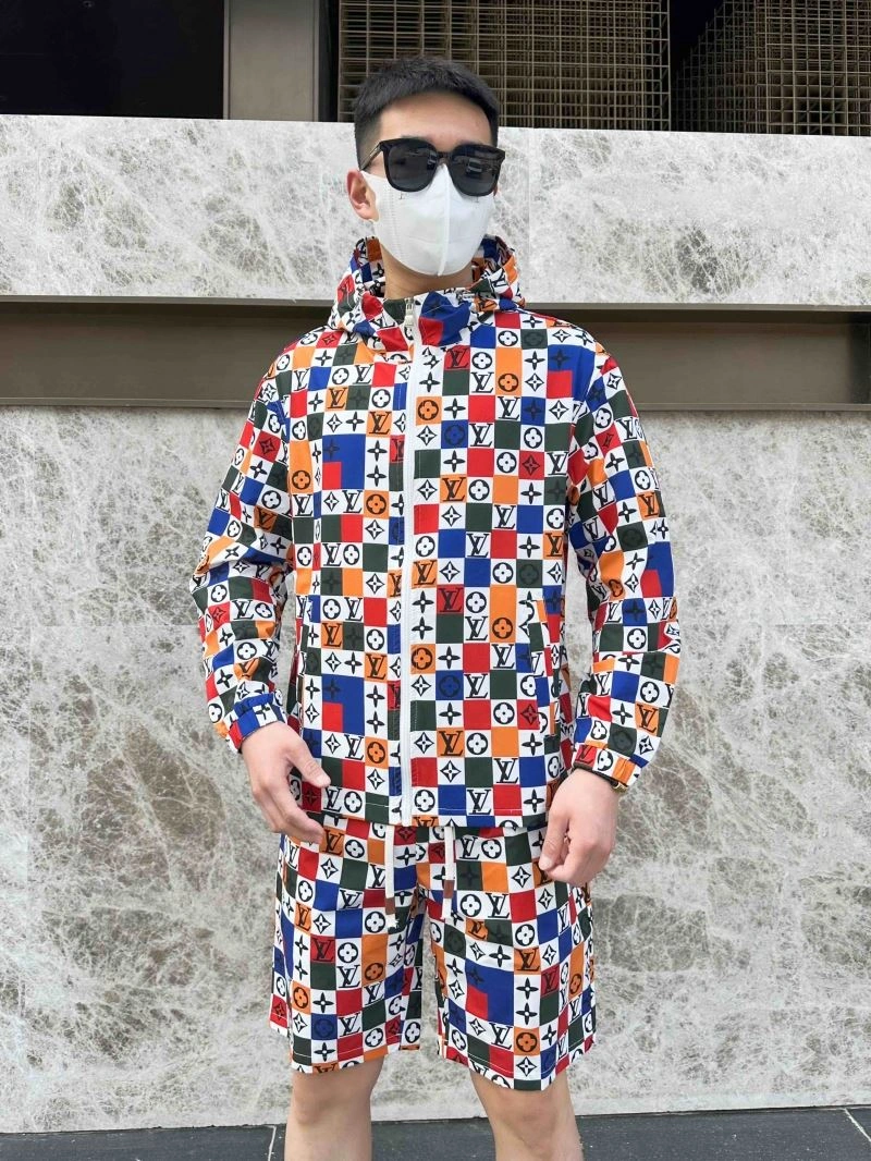 Louis Vuitton Sunscreen Jacket Unisex 133654