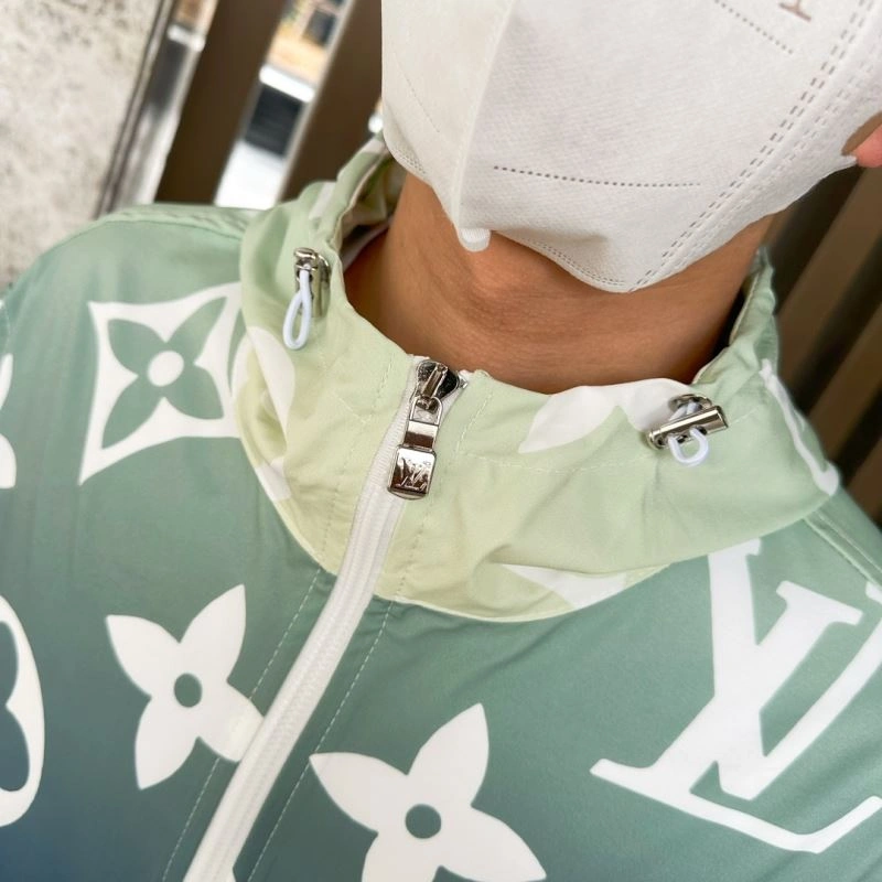 Louis Vuitton Sunscreen Jacket Timeless 133642