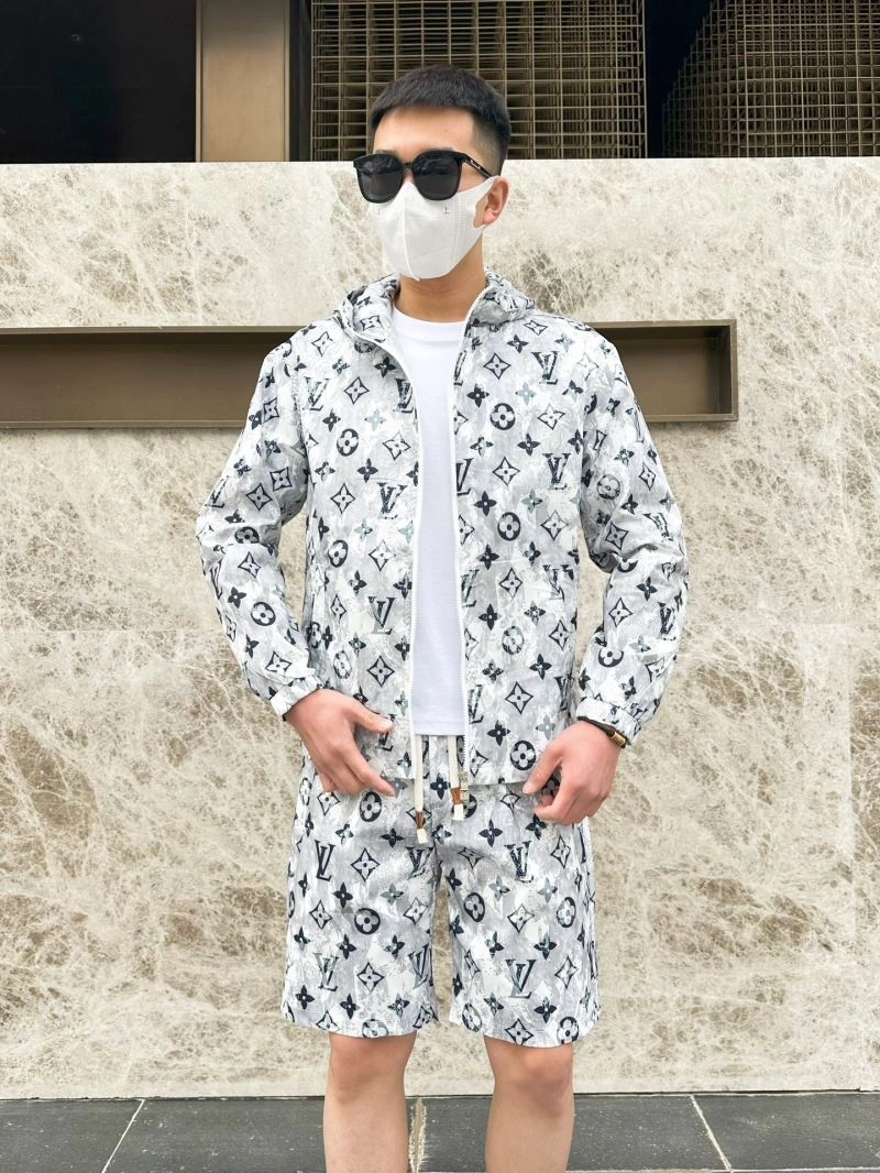 Louis Vuitton Sunscreen Jacket Unique 133639