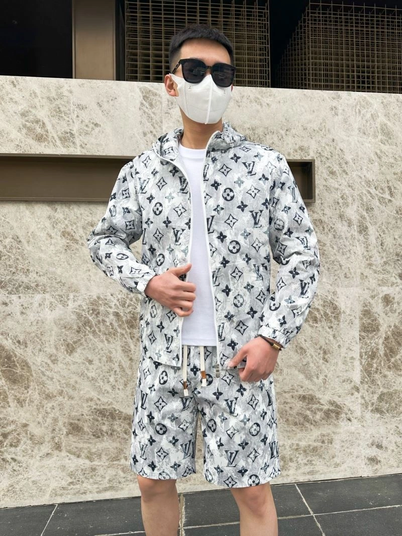 Louis Vuitton Sunscreen Jacket Unique 133639